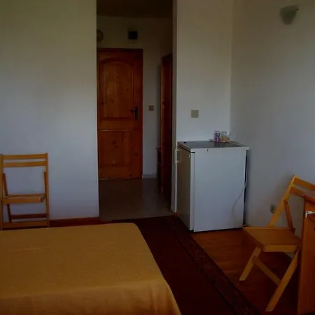 Liana Guest house 3*
