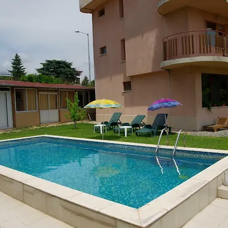 Guest house Liana Saints Constantine and Helena